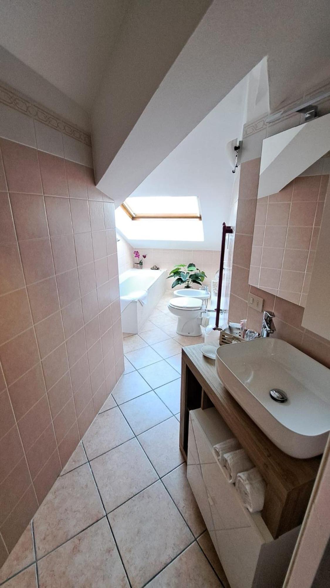 アルコレCasa Paola - Stazione 400 Mt - Free Wifiアパートメント エクステリア 写真